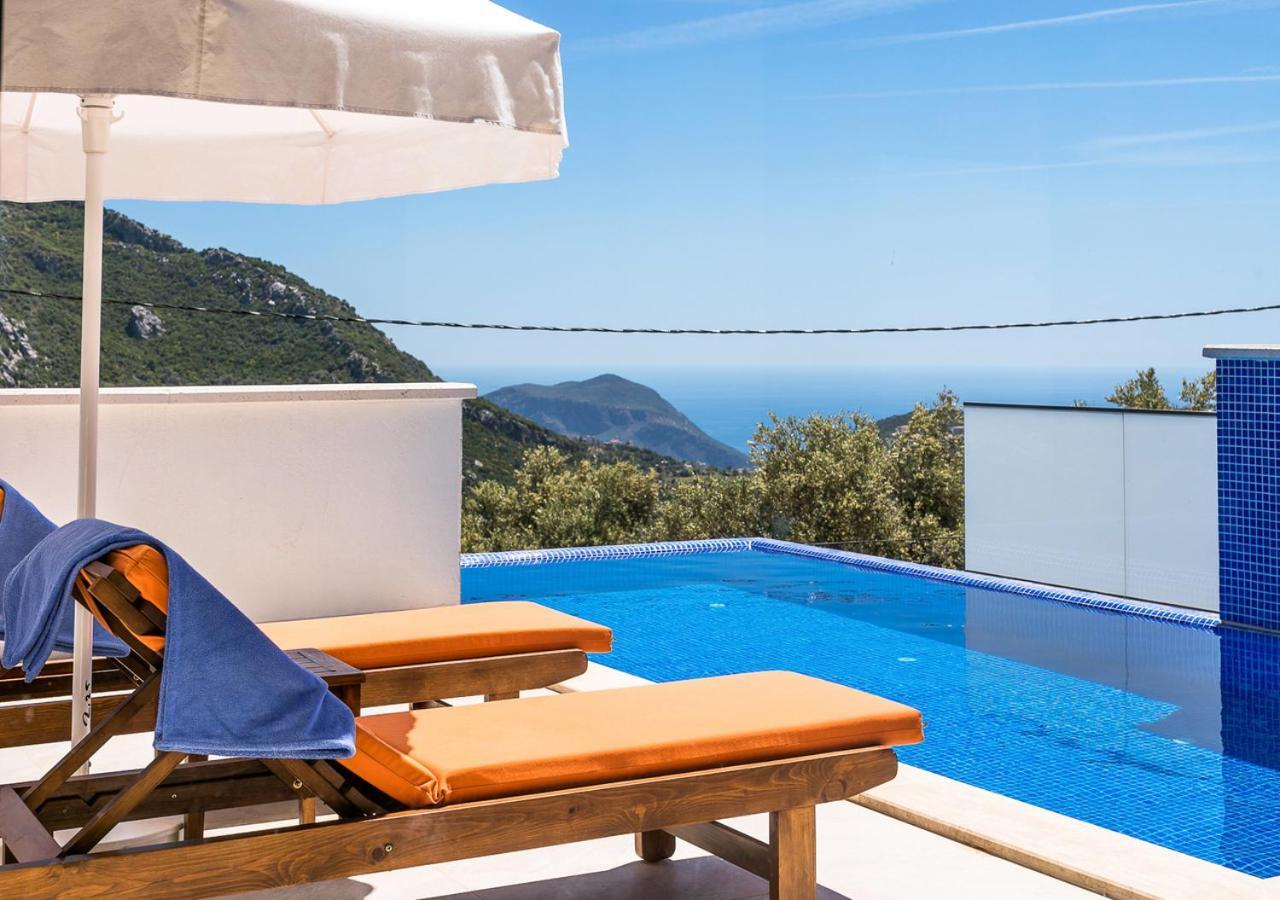 Villa 1 Sleeps 2 Honeymoon Isolated Infinity-Villa Orkide Uzumlu  Exterior foto